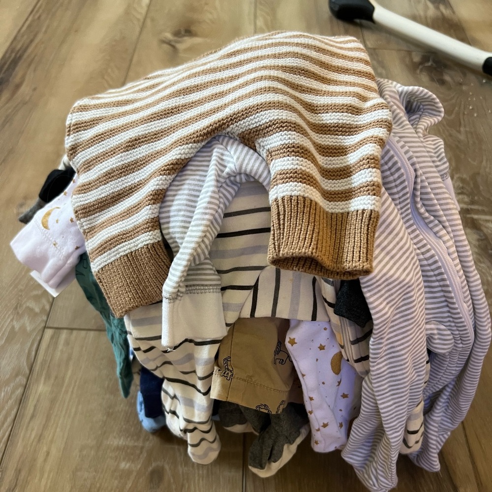 Lot of baby boy clothes 0-3